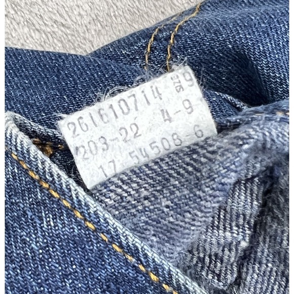 Vintage LEVI'S Cinch Back Jeans Womens 9 Blue Wide Leg Bell Bottom 70s High Rise - Picture 3 of 16